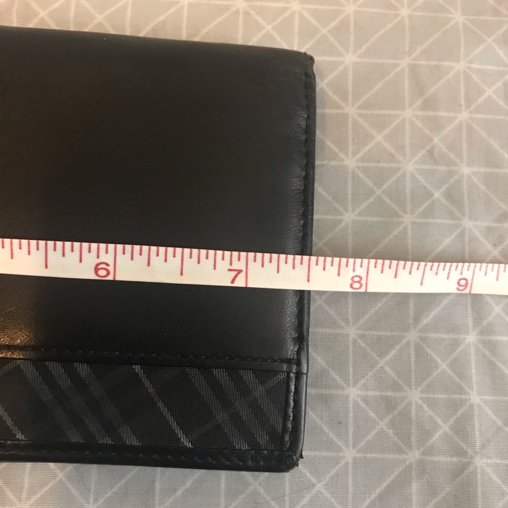 Black Label Crestbridge Burberry - Black Leather Glen Plaid Wallet - Picture 8 of 8